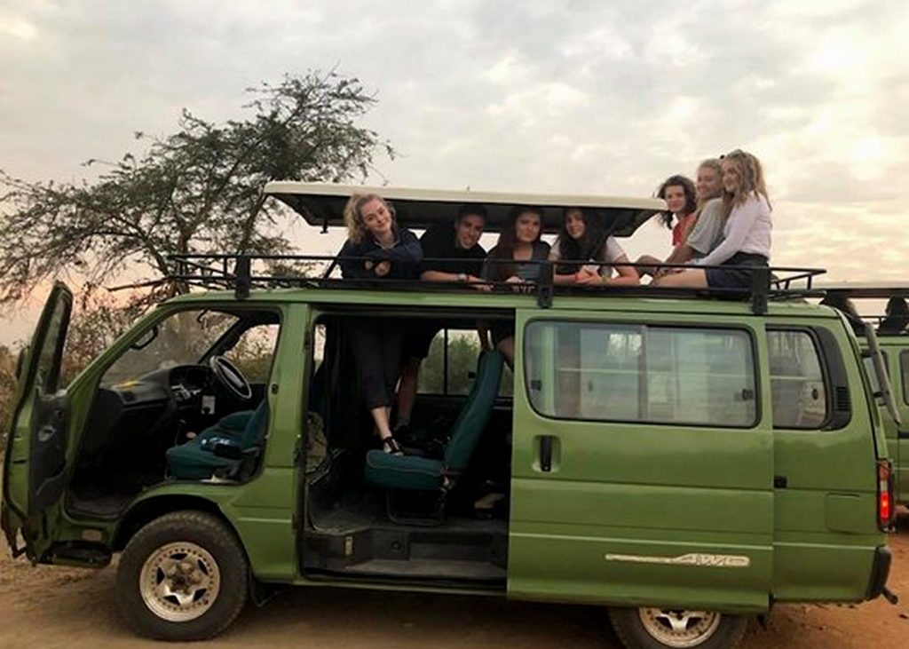 safari-vans-uganda